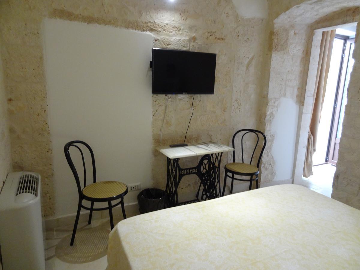 Bed and Breakfast L'Antico Casolare Castellana Grotte Exterior foto