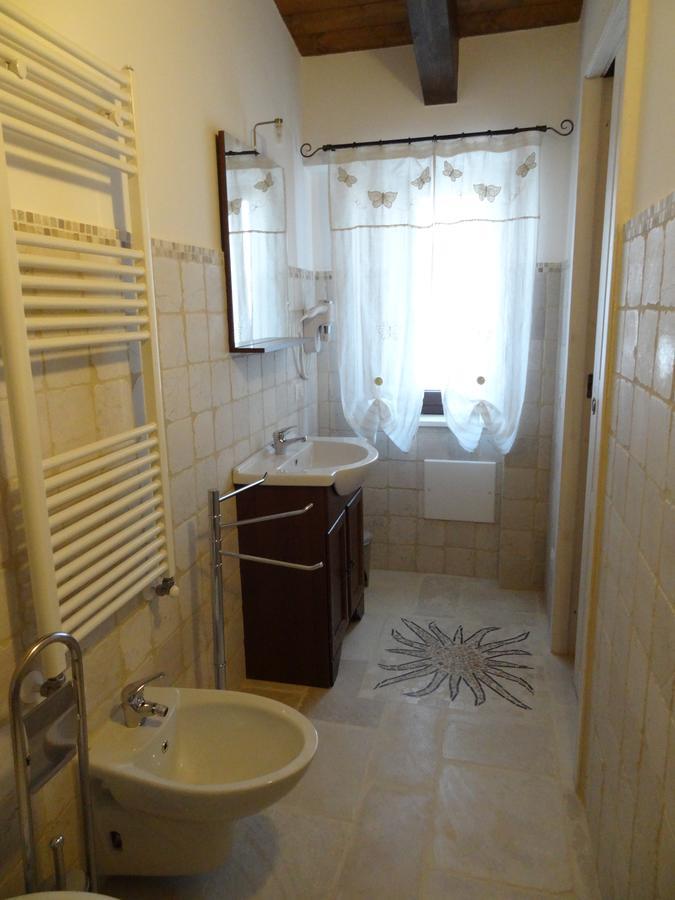 Bed and Breakfast L'Antico Casolare Castellana Grotte Exterior foto