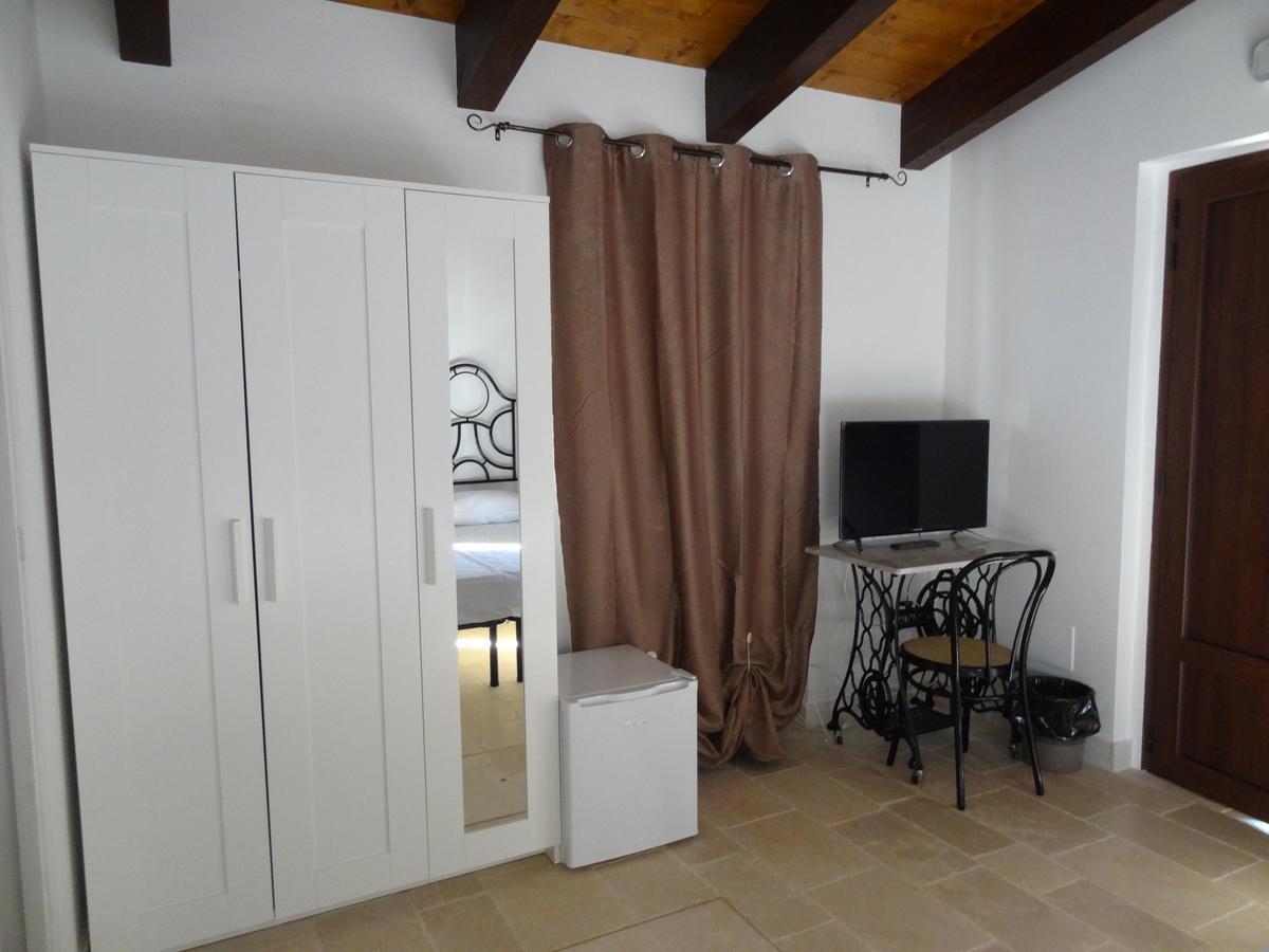 Bed and Breakfast L'Antico Casolare Castellana Grotte Exterior foto