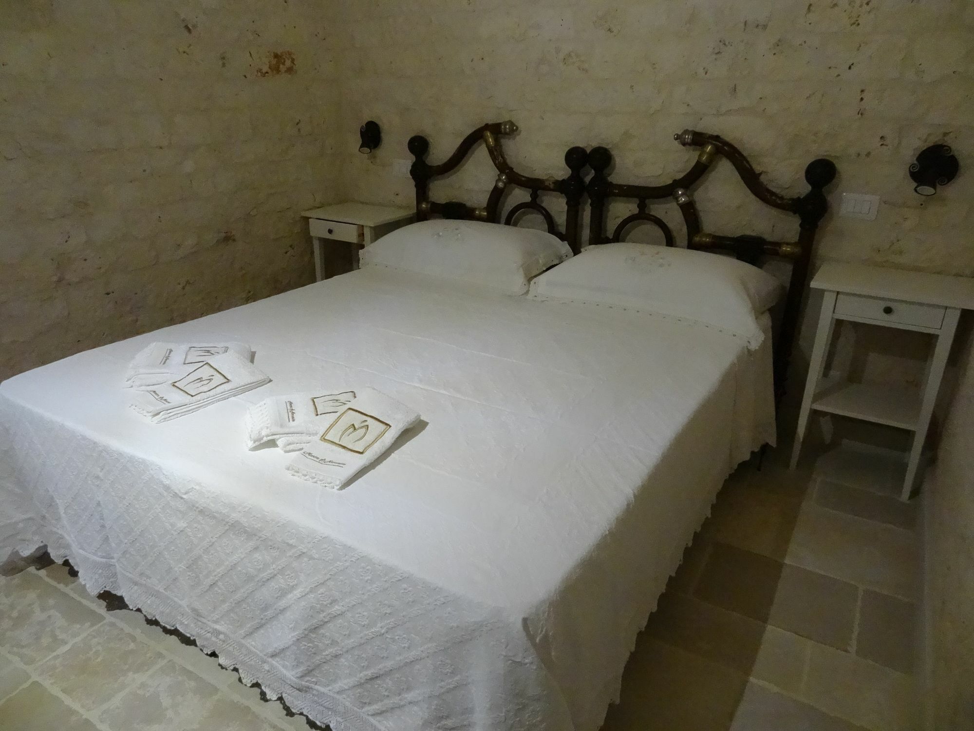 Bed and Breakfast L'Antico Casolare Castellana Grotte Exterior foto